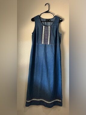 Erika Dress Denim Jumper Women Sz L Sleeveless Floral lace Trim Slit Modest